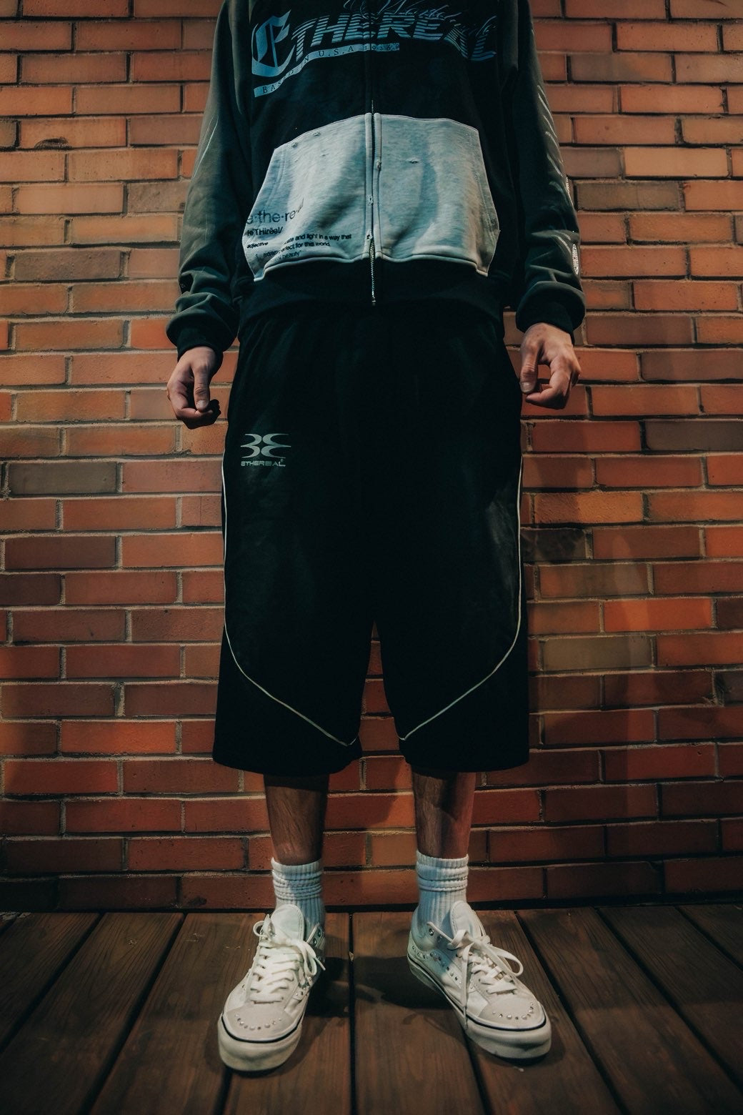 WORLDWIDE SHORTS